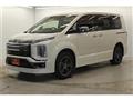 2019 Mitsubishi Delica D5