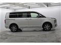 2020 Mitsubishi Delica D5