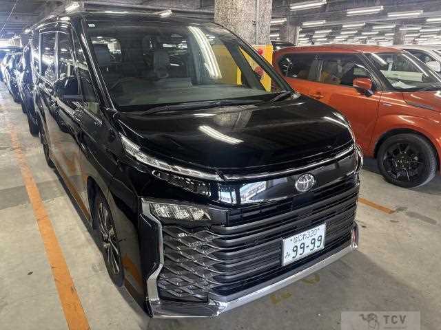 2023 Toyota Voxy