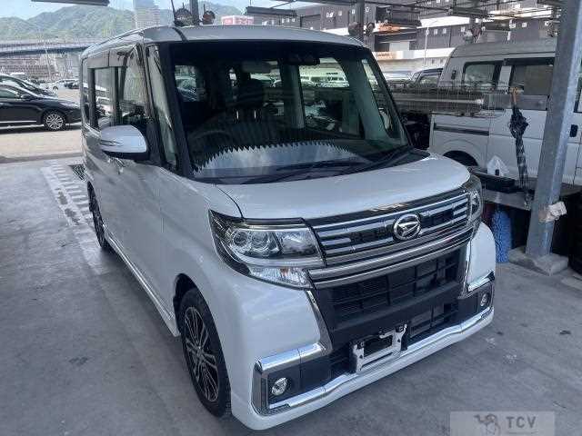 2017 Daihatsu Tanto