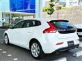 2017 Volvo V40