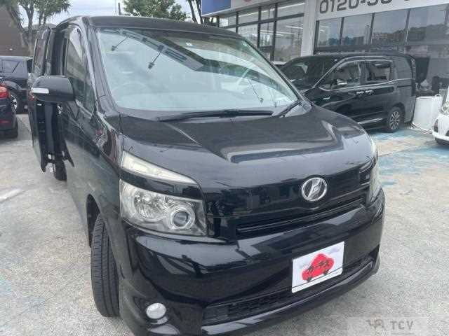 2007 Toyota Voxy