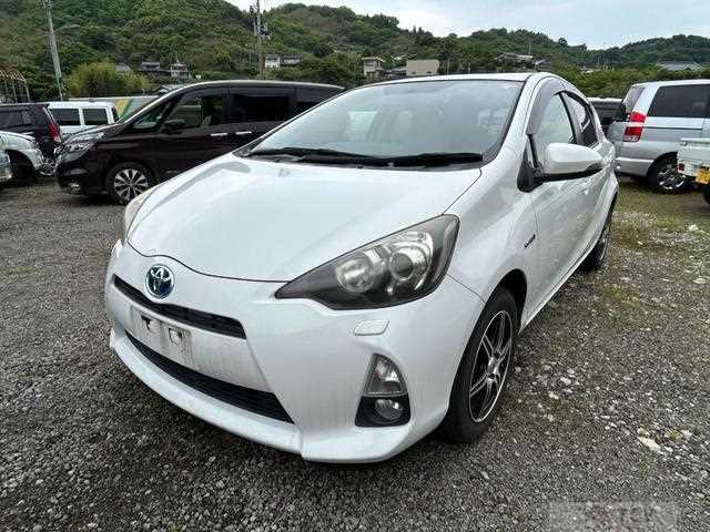 2013 Toyota AQUA