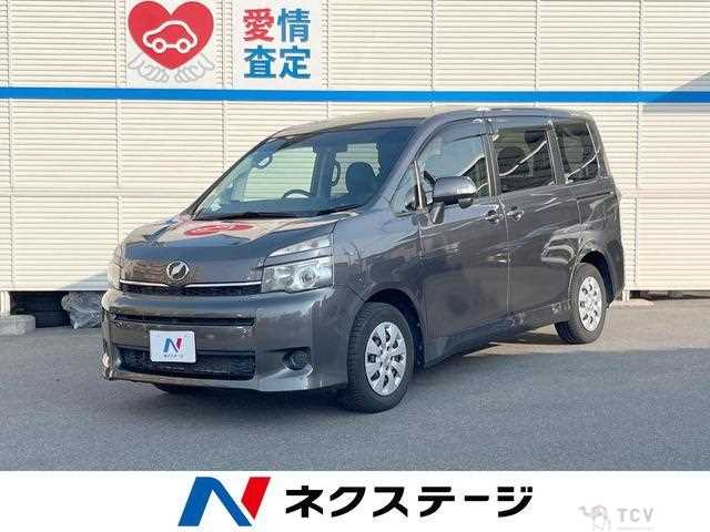 2011 Toyota Voxy