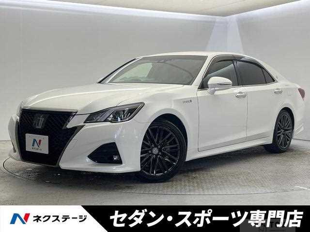 2018 Toyota Crown Hybrid