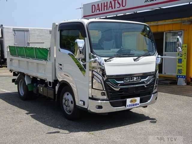 2025 Isuzu Elf Truck