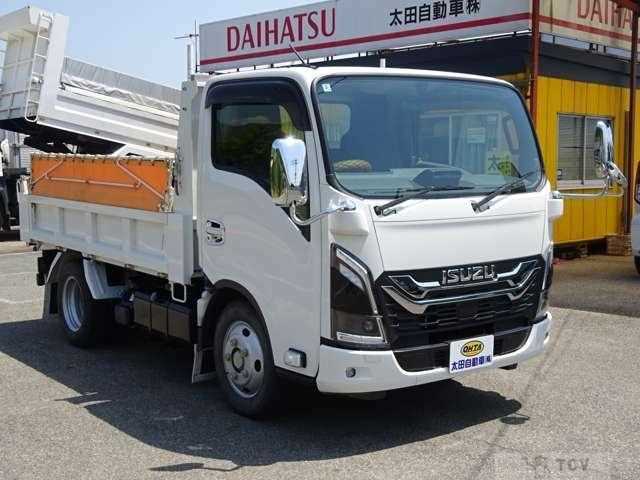 2025 Isuzu Elf Truck