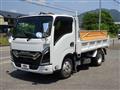 2025 Isuzu Elf Truck
