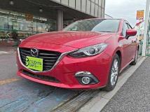 2016 Mazda Axela