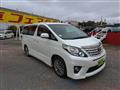 2013 Toyota Alphard G