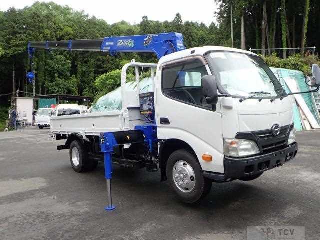 2013 Hino Dutro