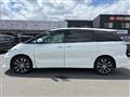 2013 Toyota Estima