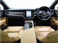 2022 Volvo V90
