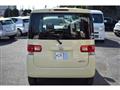 2011 Daihatsu Tanto