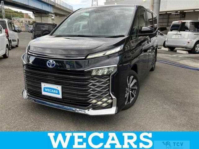 2023 Toyota Voxy
