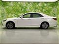 2016 Toyota Crown Hybrid