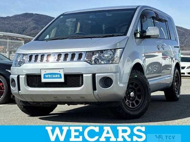 2015 Mitsubishi Delica D5