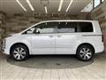 2022 Mitsubishi Delica D5