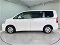 2010 Toyota Noah