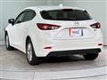 2017 Mazda Axela