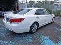 2015 Toyota Crown Hybrid