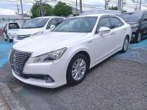 2015 Toyota Crown Hybrid