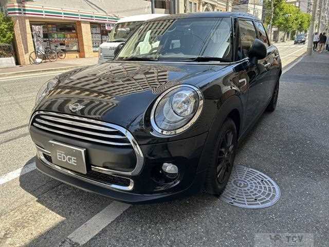 2017 BMW MINI