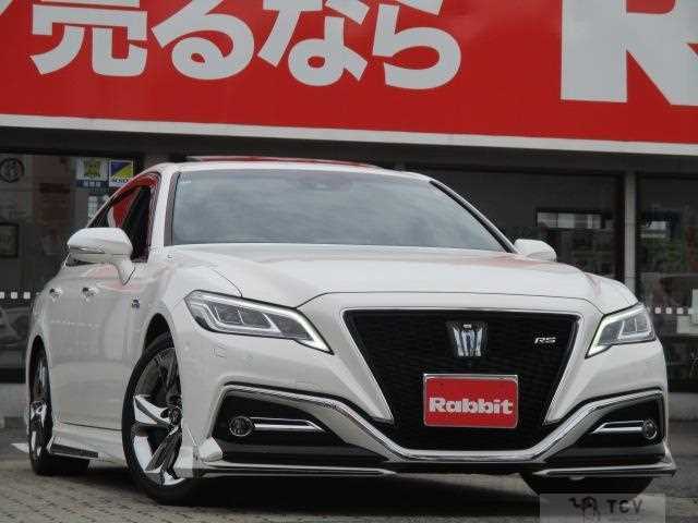 2018 Toyota Crown Hybrid