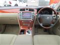 2004 Toyota Crown Majesta