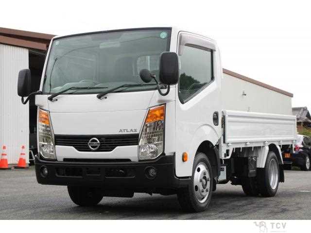 2015 Nissan Atlas
