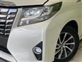 2017 Toyota Alphard Hybrid