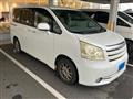 2010 Toyota Noah