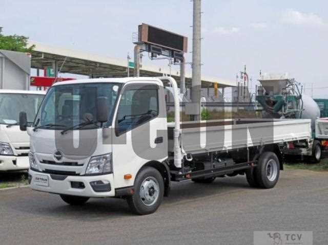 2025 Hino Dutro