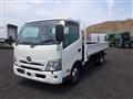 2022 Hino Dutro
