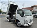 2015 Isuzu Elf Truck