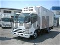 2016 Isuzu Elf Truck