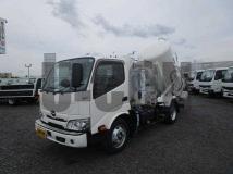 2025 Hino Dutro