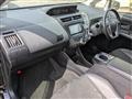 2015 Toyota PRIUS α