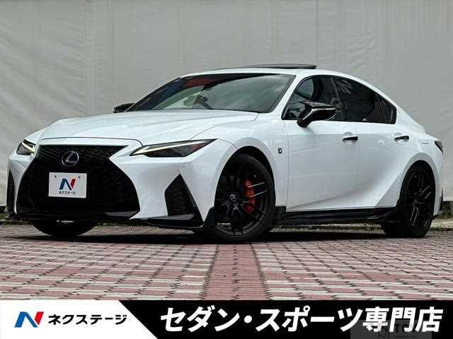 2022 Lexus IS