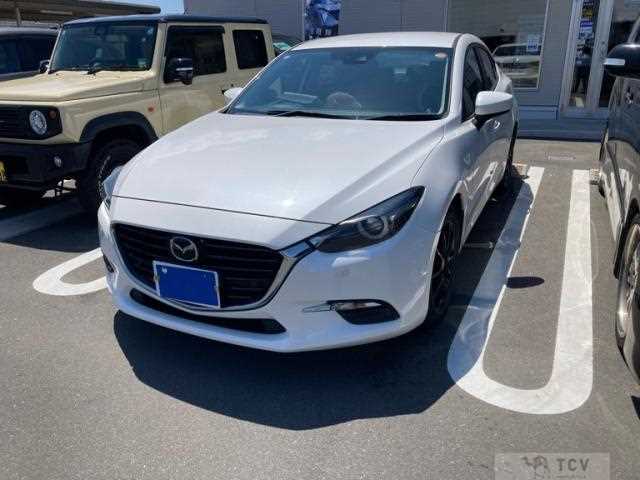 2017 Mazda Axela