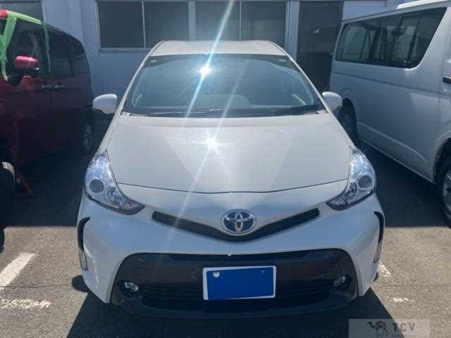 2016 Toyota PRIUS α