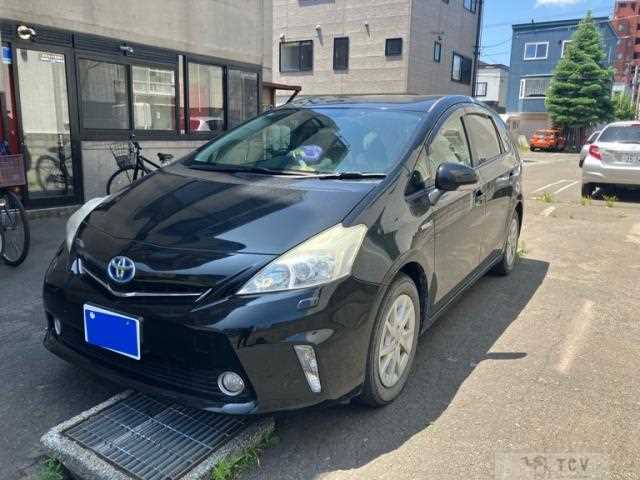 2012 Toyota PRIUS α