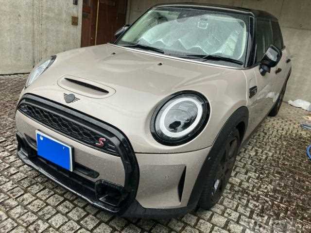 2022 BMW MINI