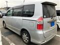 2009 Toyota Noah