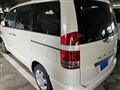 2006 Toyota Noah
