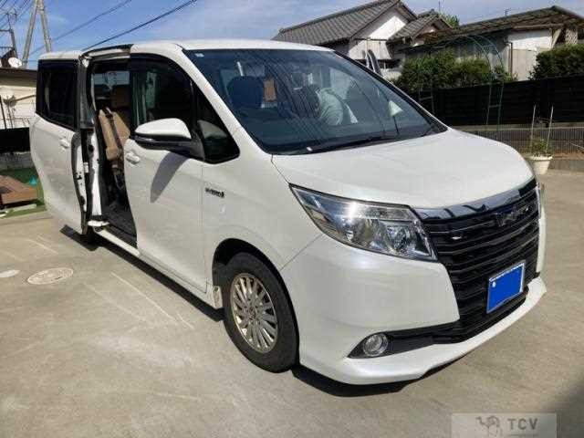 2014 Toyota Noah