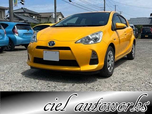 2013 Toyota AQUA