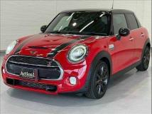 2019 BMW MINI