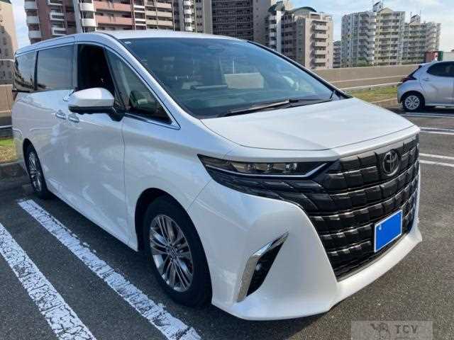 2023 Toyota Alphard Hybrid