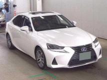 2017 Lexus IS